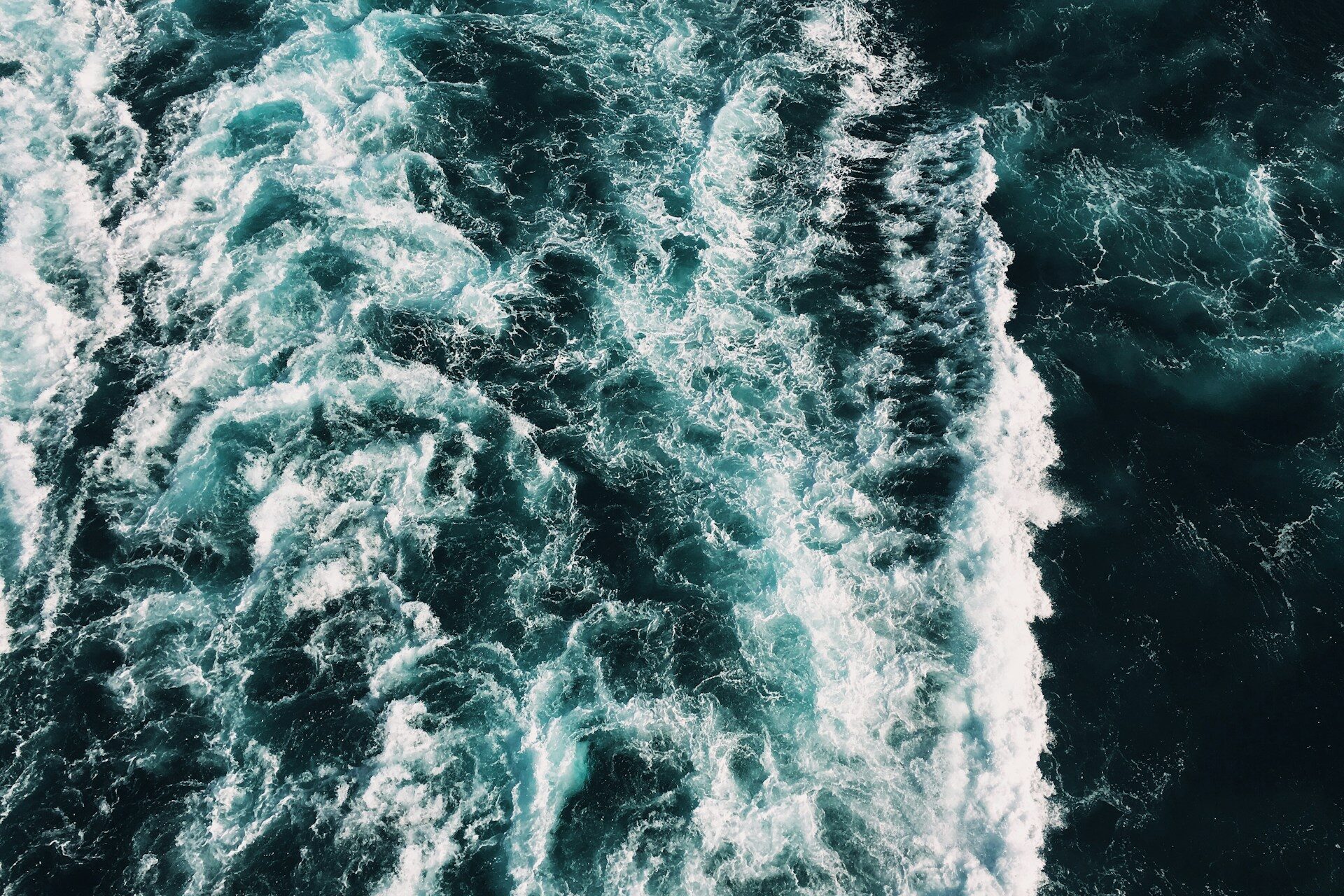 caleb-george-Lh6X0gXu7eg-unsplash